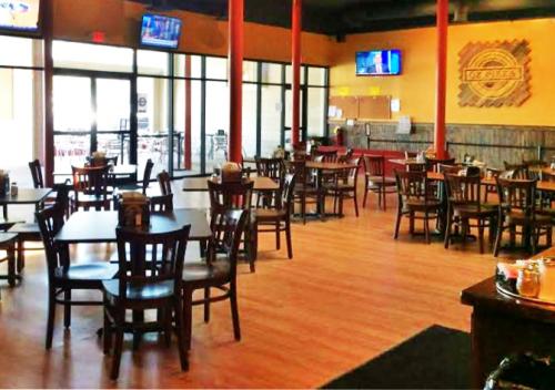 oz-pizza-wood-flooring (1)